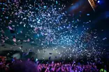Evento con luces en galería móvil